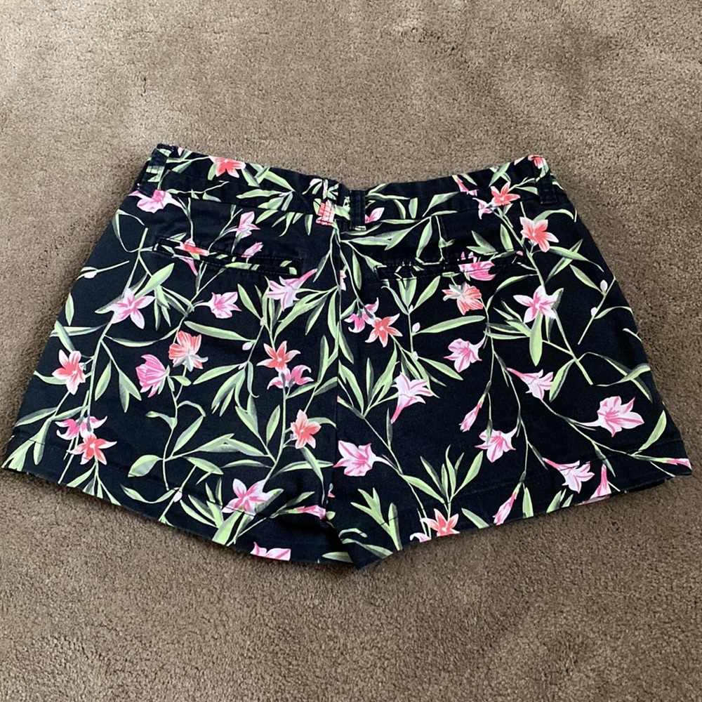 Khakis by Gap City shorts - Picture 2 of 6